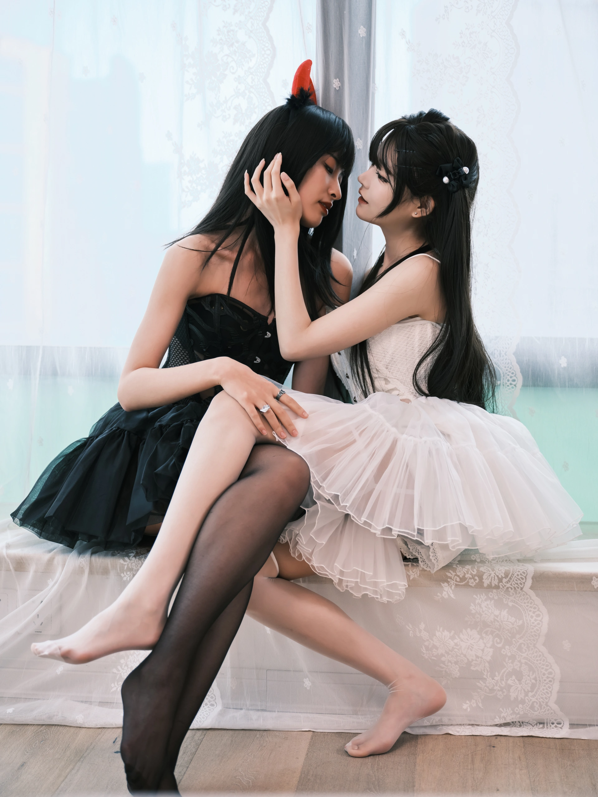 [YITUYU艺图语]2025.01.27 黑天使与白天使 孟程程 2