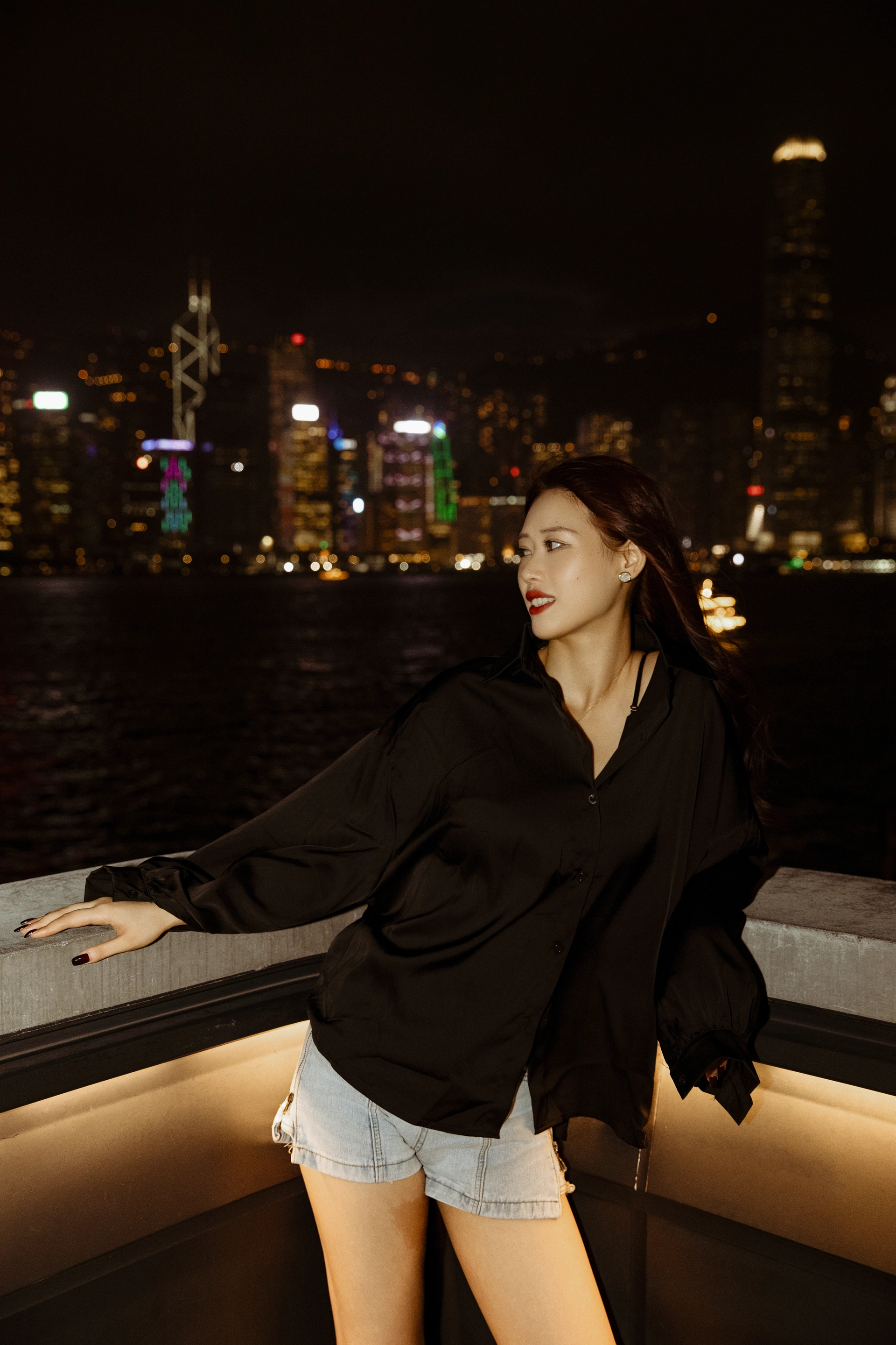 [YITUYU艺图语]2025.01.28 香港的夜 Chenaling_CL 2